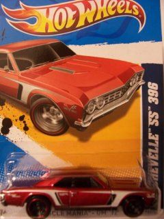 Hot Wheels 2012 10/10 Muscle Mania   GM '67 Chevelle SS 396 110/247 (RED): Toys & Games