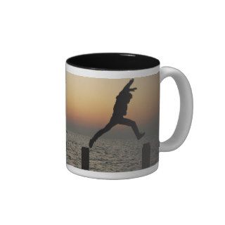 Chesapeake Bay, Off Great Fox Island, Virginia. Mugs