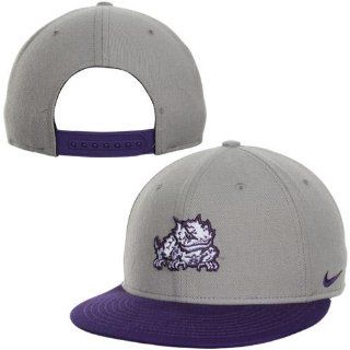 TCU Horned Frog Hats & Snapbacks : Nike TCU Horned Frogs Team Issue True Snapback Hat   Gray/Purple : Sports Fan Baseball Caps : Sports & Outdoors