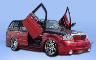 2003 2006 Lincoln Navigator Duraflex VIP Front Bumper Cover   1 Piece: Automotive