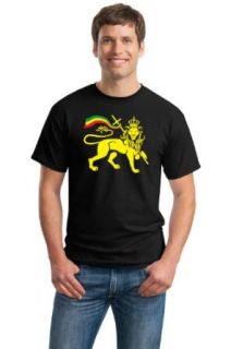 RASTA LION OF JUDAH Unisex T shirt / Rastafarian, Reggae, Marley, Jamaica Tee: Novelty T Shirts: Clothing