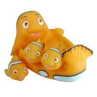Rubber Clown Fish Family Bathtub Pals   Floating Bath & Pool Toy: Toys & Games