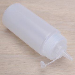 Medium Size Plastic Sauce Squeeze Bottle Dispenser   16oz: Food Dispensers: Kitchen & Dining