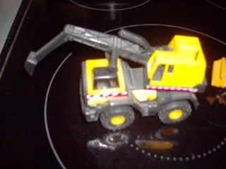 Mighty Tonka 748 Cab Loader Construction Equipment 4" Long By 2 3/4" High: Toys & Games