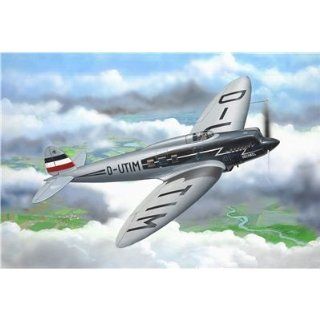 Revell Germany 1/72 Scale Luftwaffe Heinkel HE 70 G 1 Blitz Kit: Toys & Games