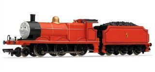 Hornby 00 Scale James The Red Engine: Toys & Games