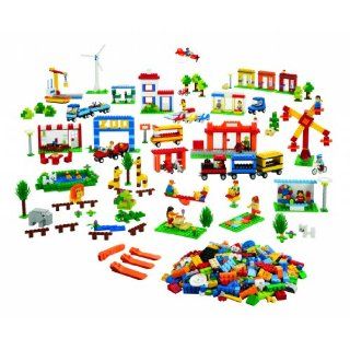 LEGO Education  Community Starter Set 4646265 (1,907 Pieces): Industrial & Scientific