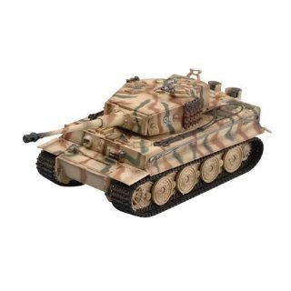 Easy Model Tiger I Late Type "Totenkopf" Panzer Division 1944 Military Vehicle Kit: Toys & Games