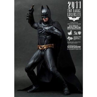Hot Toys Sideshow Toy Fair 2011 Batman Begins Bruce Wayne Batsuit Toys & Games