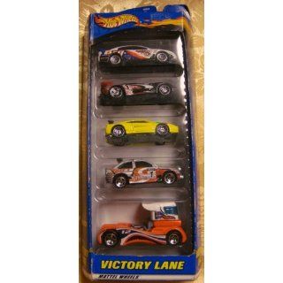 Hot Wheels 5 Car Gift Pack (Styles May Vary): Toys & Games