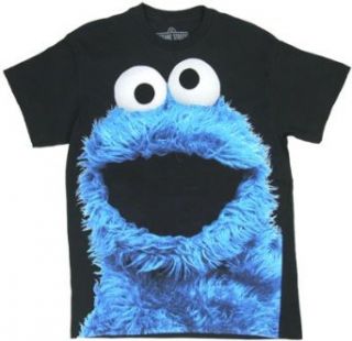 Big Photo Cookie Monster   Sesame Street T shirt: Adult Small   Black: Fashion T Shirts: Clothing