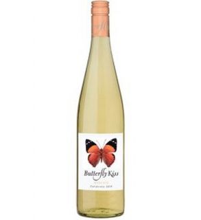 Butterfly Kiss Moscato: Wine