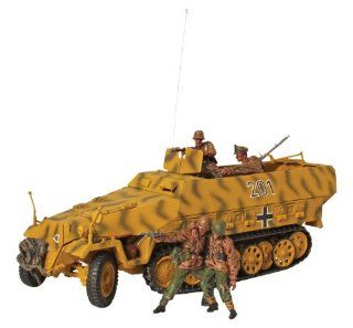Forces of Valor German Sd. Kfz. 251/1 Hanomag Panzer Division "GroBdeutschland" Lithuania 1944 Vehicle, 1:32 Scale: Toys & Games