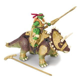 Teenage Mutant Ninja Turtles Dino Runner Triceratops w/ Raphael: Toys & Games