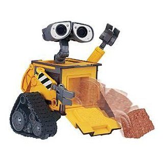 Disney WALLE Cube & Stack Deluxe Action Figure: Toys & Games