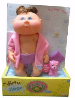 Cabbage Patch Kids Dirty to Clean   Brunette Girl with Dog: Toys & Games