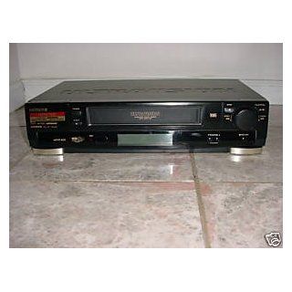 Hitachi UX625 VHS Vcr Hi Fi Stereo: Electronics