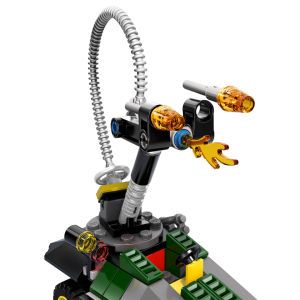 LEGO Iron Man vs. The Mandarin: Ultimate (76008)      Toys