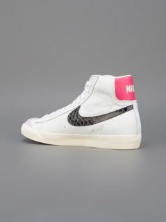Nike 'blazer Mid 77 Hi Top Sneaker