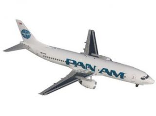 Gemini Jets Pan Am B737 400 Diecast Aircraft, 1:200 Scale: Toys & Games