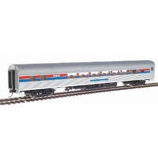 Walthers Budd Streamlined HO Scale Lounge Car (1 Drawing Room, 29 Seats, Ready to Run) Amtrak(R)   Phase II: Toys & Games