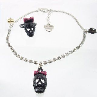 DaisyJewel Exclusive Betsey Johnson Black Pink Silver Skull Adjustable Crystal Anklet & Toe Ring Set: Betsey Johnson: Jewelry