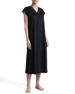 Womens Moments Cap Sleeve Gown   Hanro   Black (LARGE/12 14)