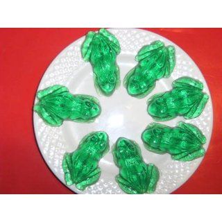 Cybrtrayd A126 Frog Chocolate Candy Mold with Exclusive Cybrtrayd Copyrighted Chocolate Molding Instructions: Candy Making Molds: Kitchen & Dining