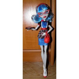 Monster High Ghoul's Night Out 4 Doll Set Rochelle Goyle   Clawdeen Wolf   Ghoulia Yelps & Venus McFlytrap: Toys & Games