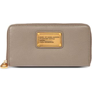MARC BY MARC JACOBS   Classic Q Vertical leather wallet