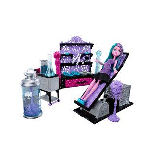 Monster High Create A Monster Color Me Creepy Design Chamber: Toys & Games