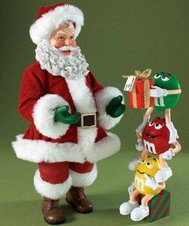 Dept 56 Clothtique Possible Dreams *Santa's M&m's Helpers* Yellow, Red & Green M&m's Give Santa a Gift : Holiday Figurines : Everything Else