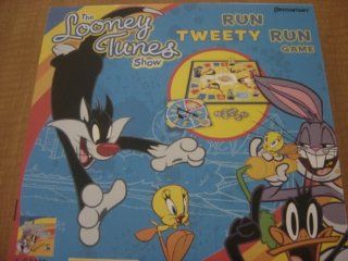 The Looney Tunes Show   Run Tweety Run Game Toys & Games