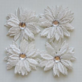 Vintage Trinket Alterable Flowers 2.1in 4/pkg lace Mums