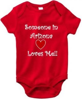 SOMEONE IN ARIZONA LOVES ME   State Series   Red Baby One Piece Bodysuit: Clothing
