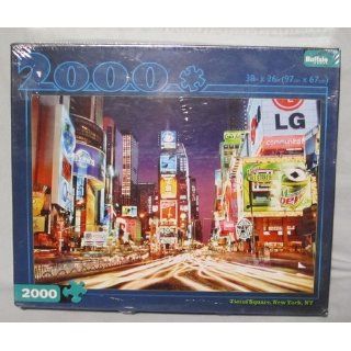 Times Square 2000 Pieces Jigsaw Puzzle: Toys & Games