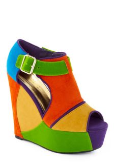 Divine and Conquer Wedge  Mod Retro Vintage Heels