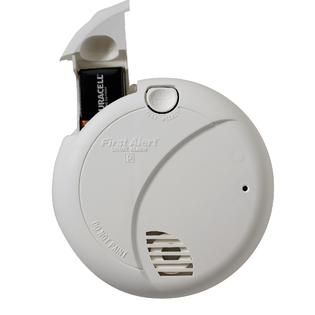 First Alert  Smoke Alarm with Photoelectric Smoke Sensing Technology