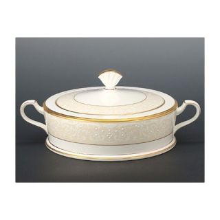 White Palace 64 oz. Covered Vegetable Bowl